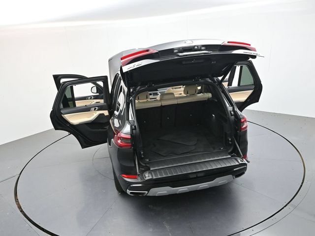 Used 2022 BMW X5 xDrive40i w/ Executive Package AWD/4WD image 53