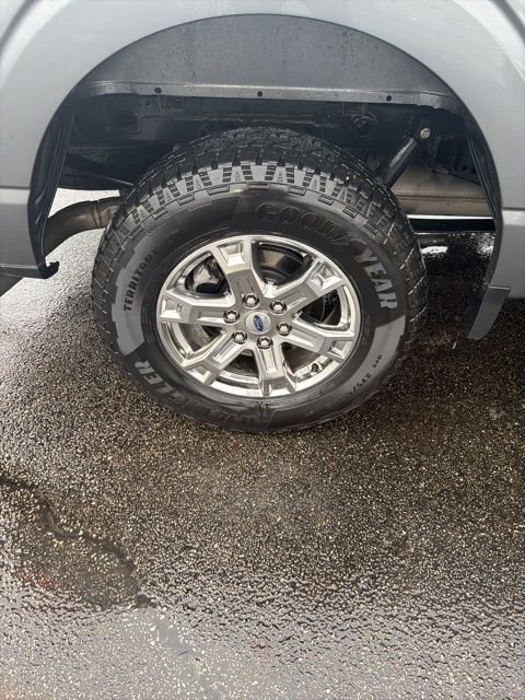 Certified 2023 Ford F150 XLT w/ Equipment Group 302A High image 17