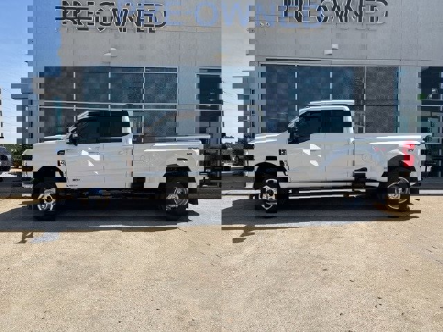 Certified 2024 Ford F350 Lariat w/ FX4 Off-Road Package image 3