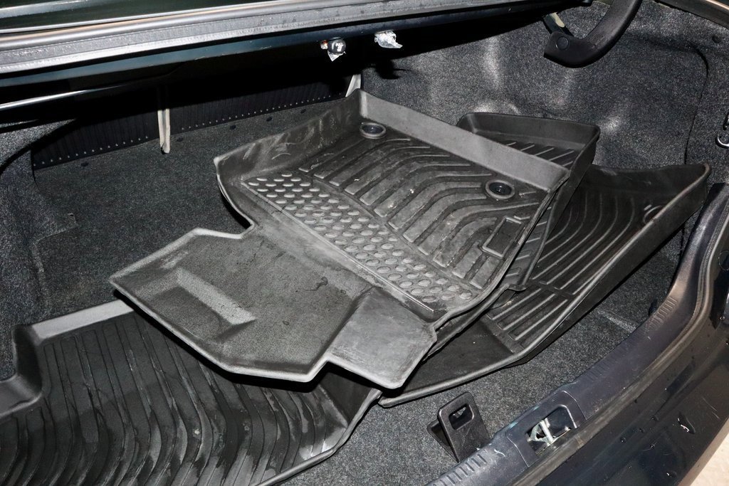 Used 2017 Toyota Camry LE image 14