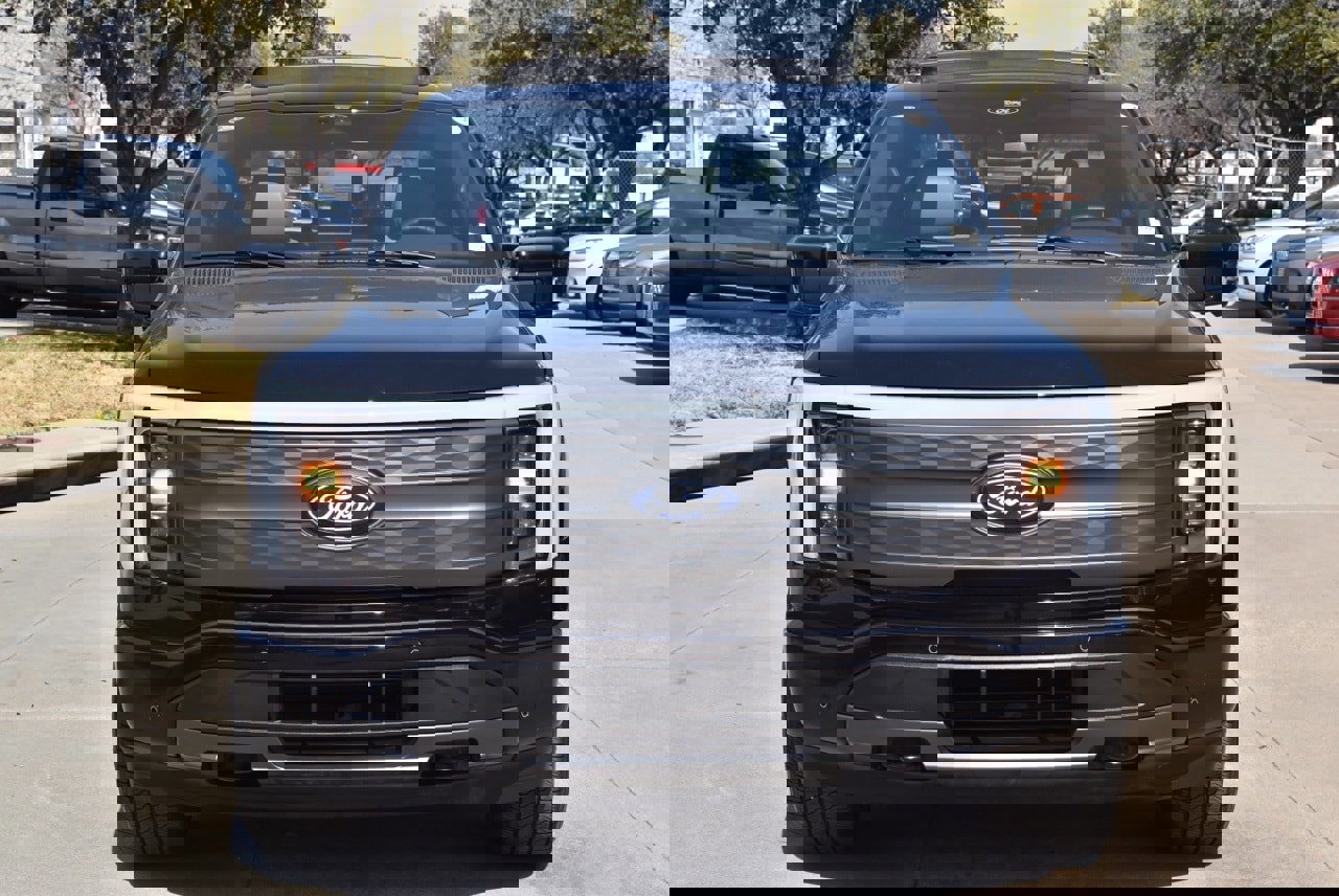 Certified 2025 Ford F150 Lightning Lariat image 13