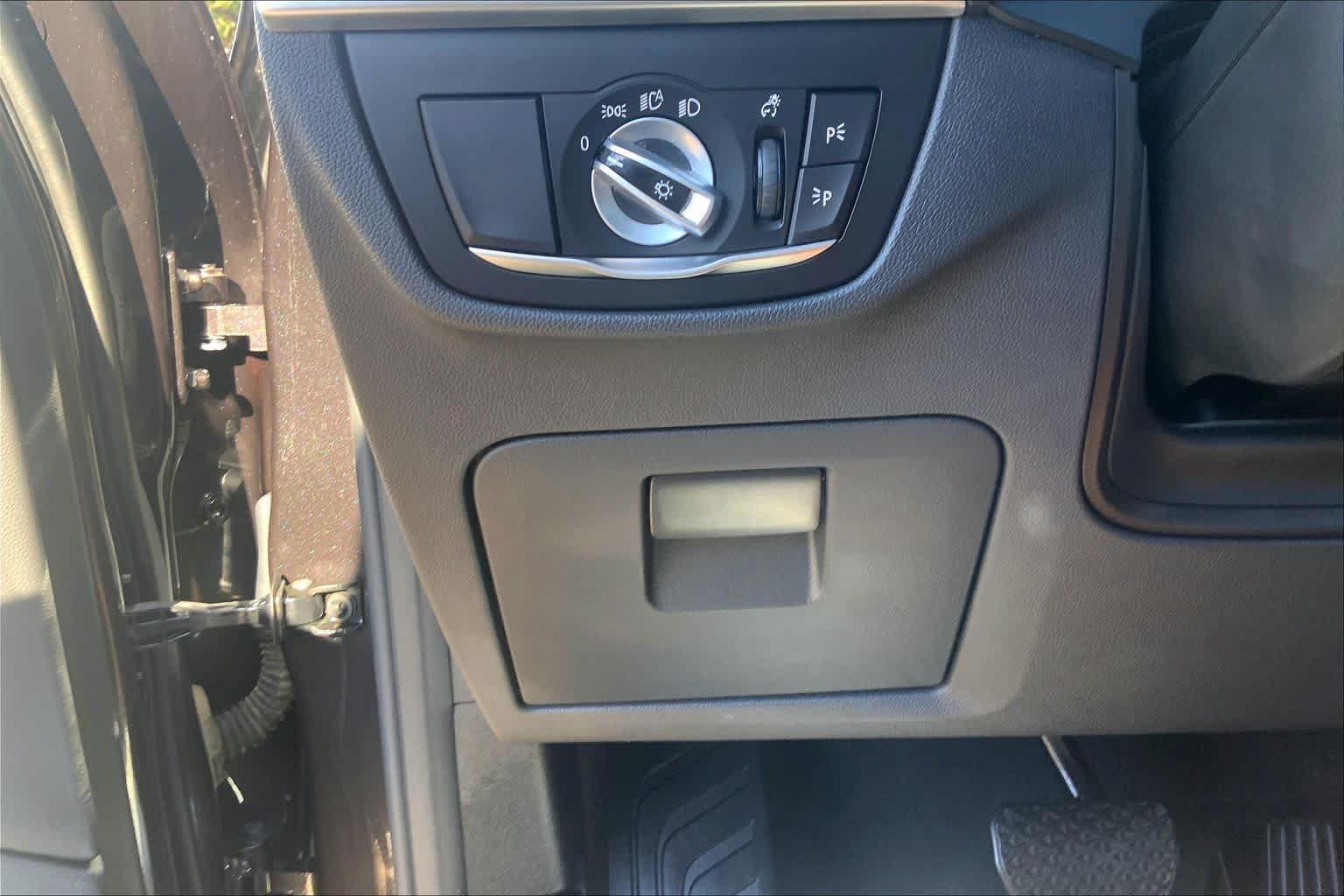 Used 2022 BMW X3 sDrive30i w/ Convenience Package w/ZPA RWD image 36