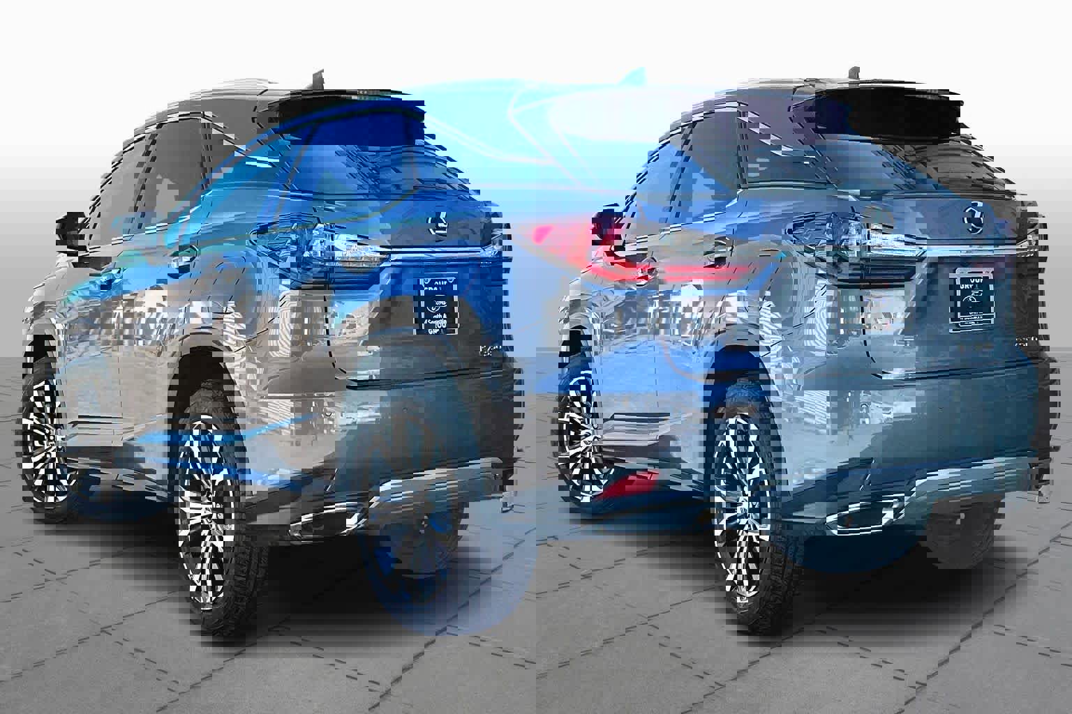 Used 2022 Lexus RX 350 FWD w/ Premium Package image 4