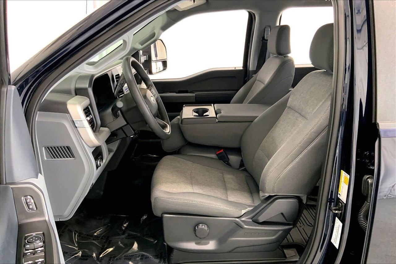Certified 2025 Ford F250 XL w/ STX Appearance Package AWD/4WD image 18