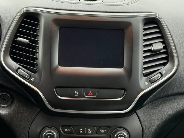 Used 2020 Jeep Cherokee Latitude image 8