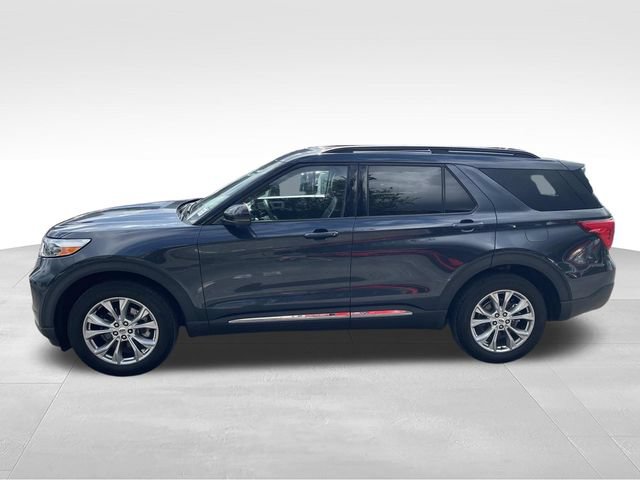 Certified 2024 Ford Explorer XLT w/ Equipment Group 202A AWD/4WD image 7