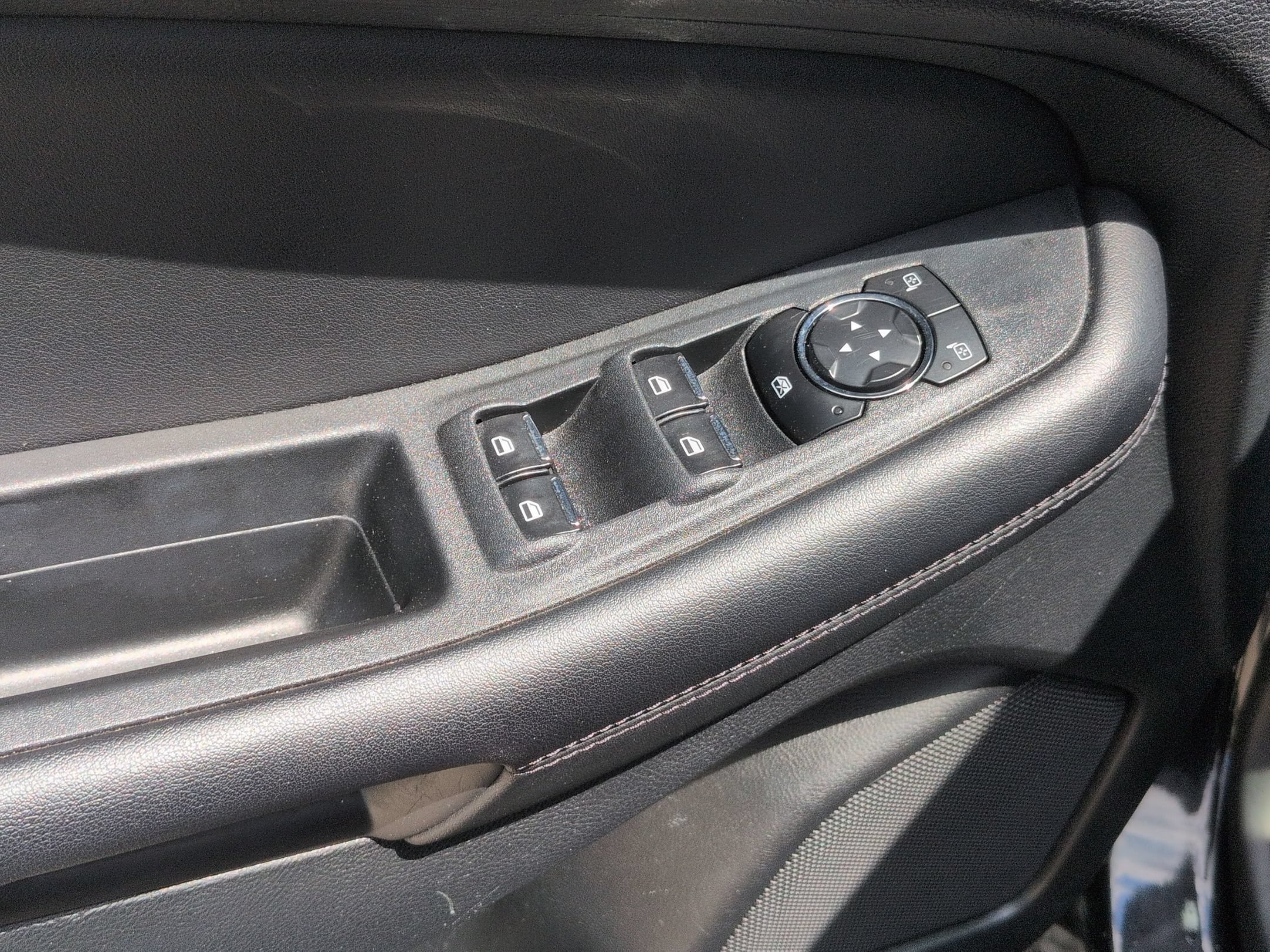 Certified 2024 Ford Edge SEL AWD/4WD image 14
