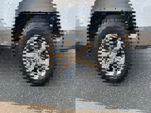 Certified 2022 Ford F150 XLT w/ Equipment Group 302A High image 25