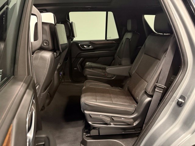 Used 2023 Chevrolet Tahoe High Country w/ Advanced Technology Package AWD/4WD image 30