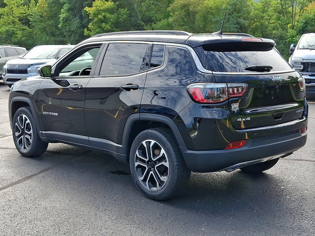 Used 2023 Jeep Compass Limited AWD/4WD image 4