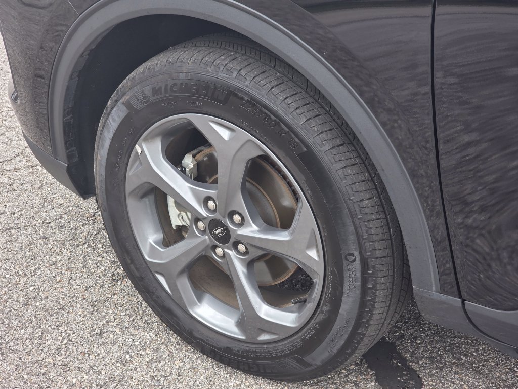 Certified 2025 Ford Escape ST-Line AWD/4WD image 38