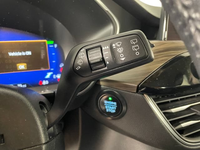 Certified 2020 Ford Escape Titanium AWD/4WD image 16