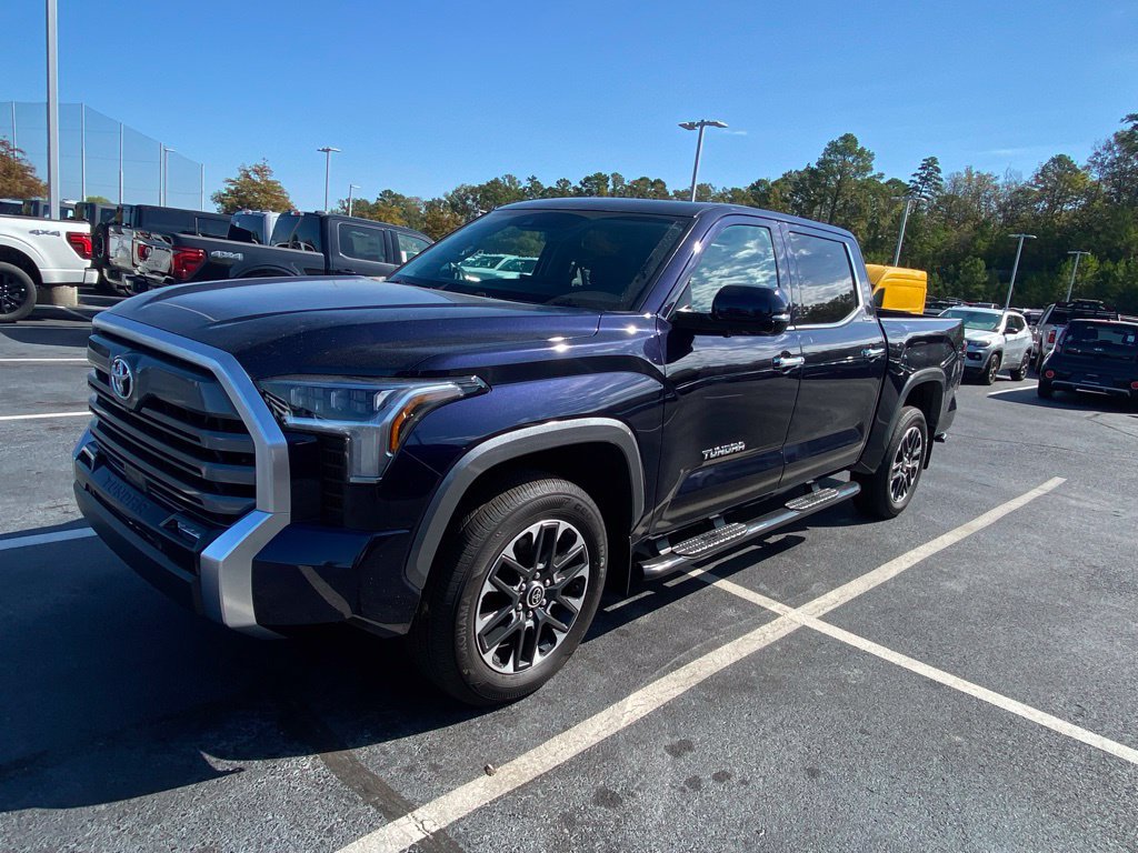 Used 2024 Toyota Tundra Limited AWD/4WD image 3