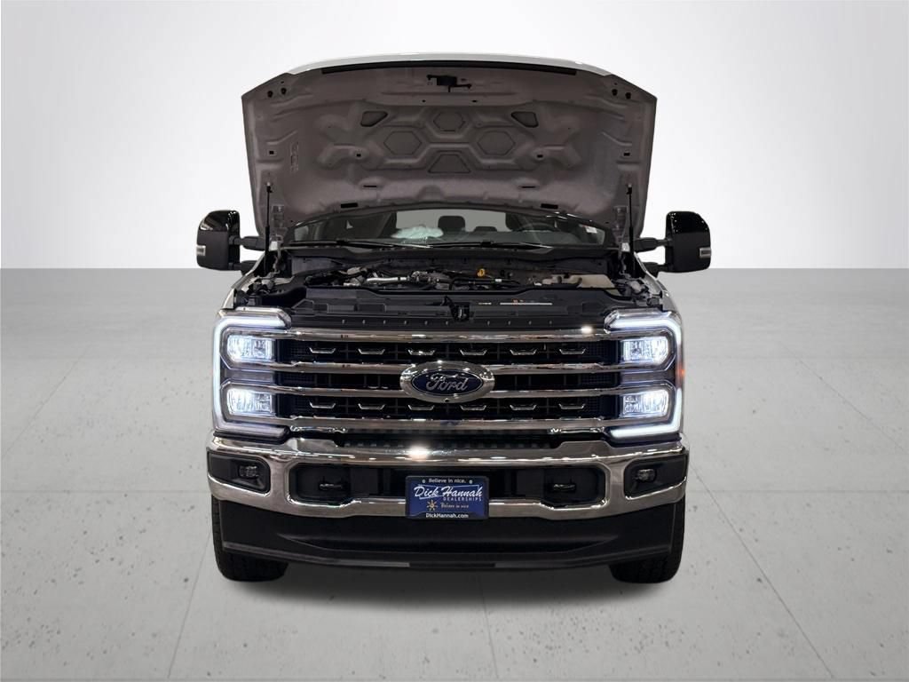 Certified 2025 Ford F250 Lariat AWD/4WD image 6