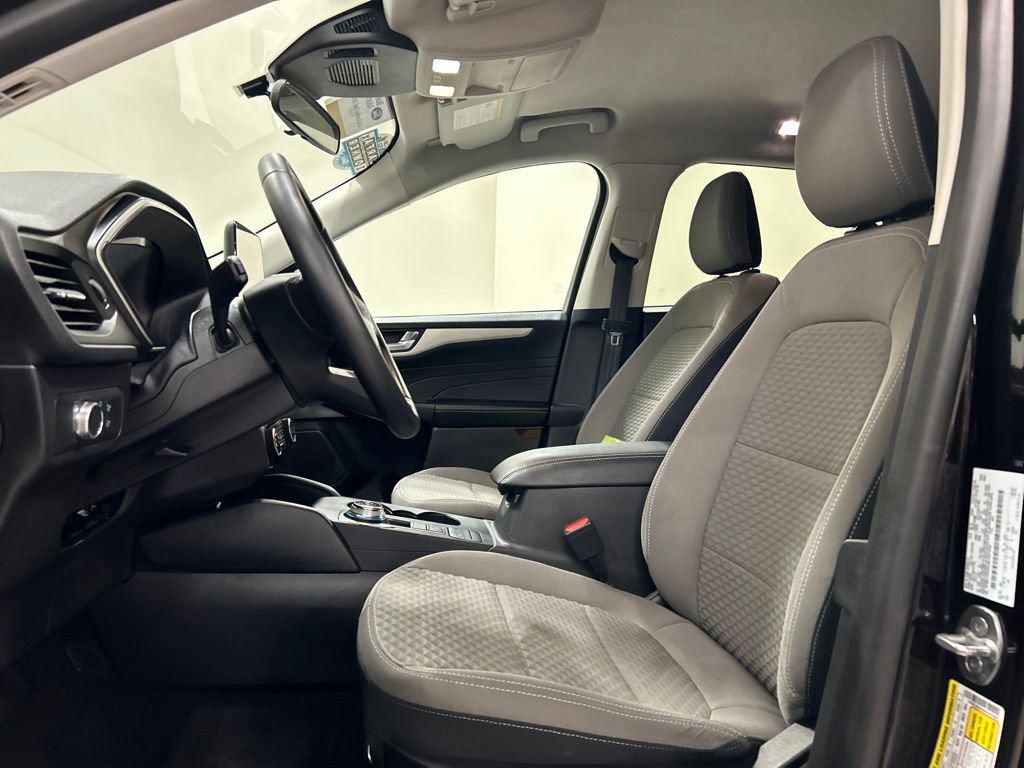 Certified 2021 Ford Escape SE w/ SE Sport Appearance Package FWD image 11