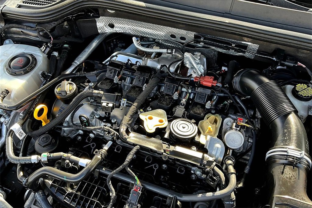 Used 2023 Volkswagen GTI SE image 34