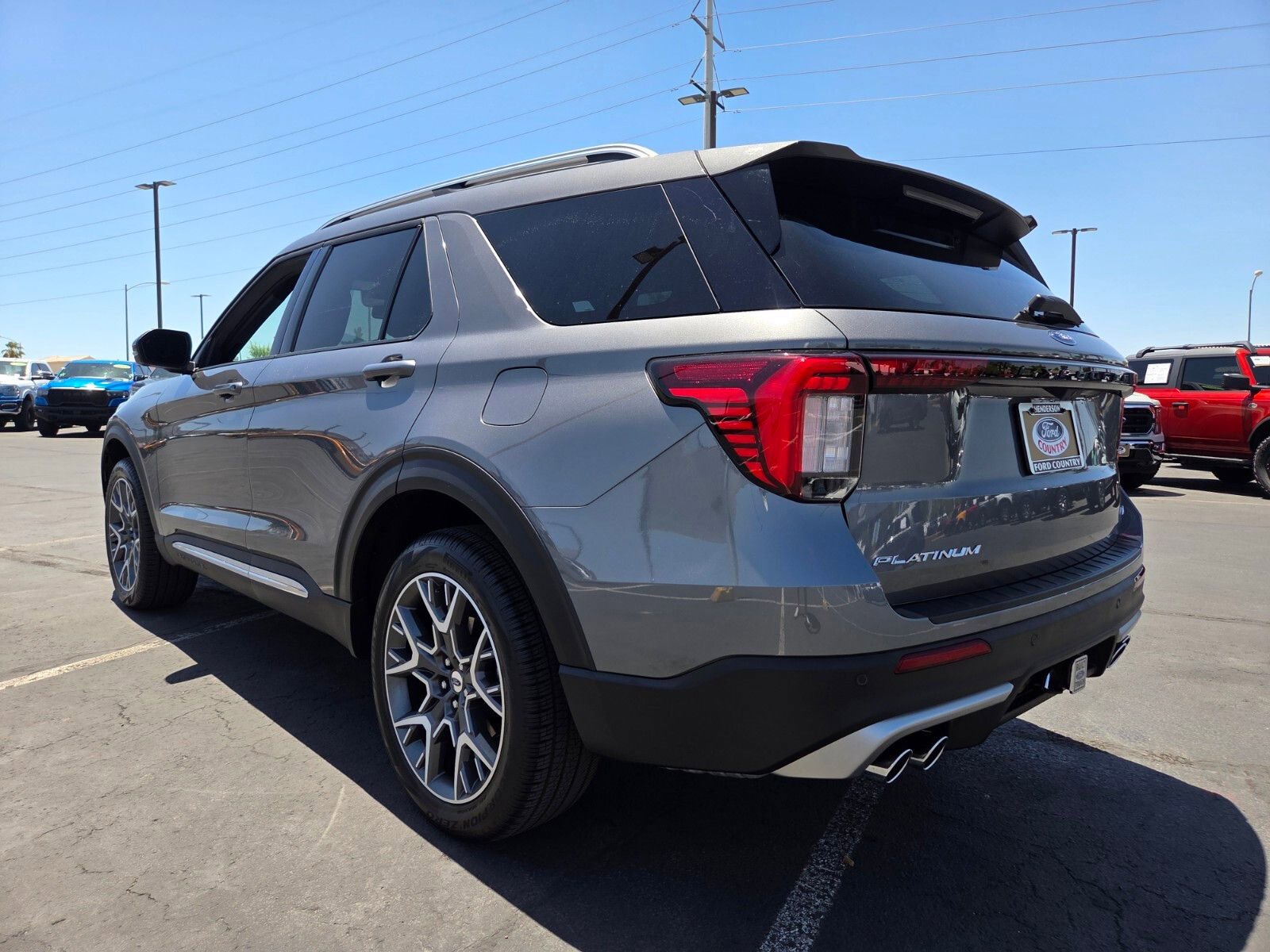 Certified 2025 Ford Explorer Platinum w/ Ultimate Package AWD/4WD image 4