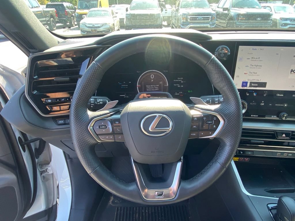 Used 2025 Lexus TX 500h AWD w/ Technology Package image 13