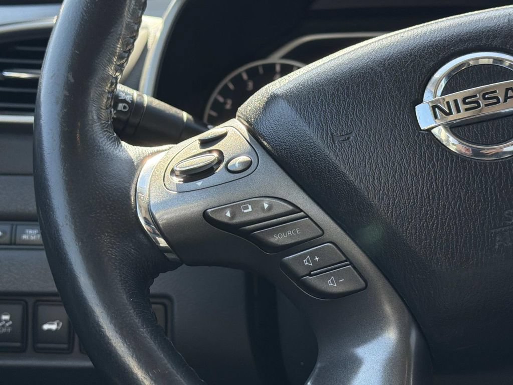 Used 2019 Nissan Murano SL w/ SL Technology Package FWD image 12