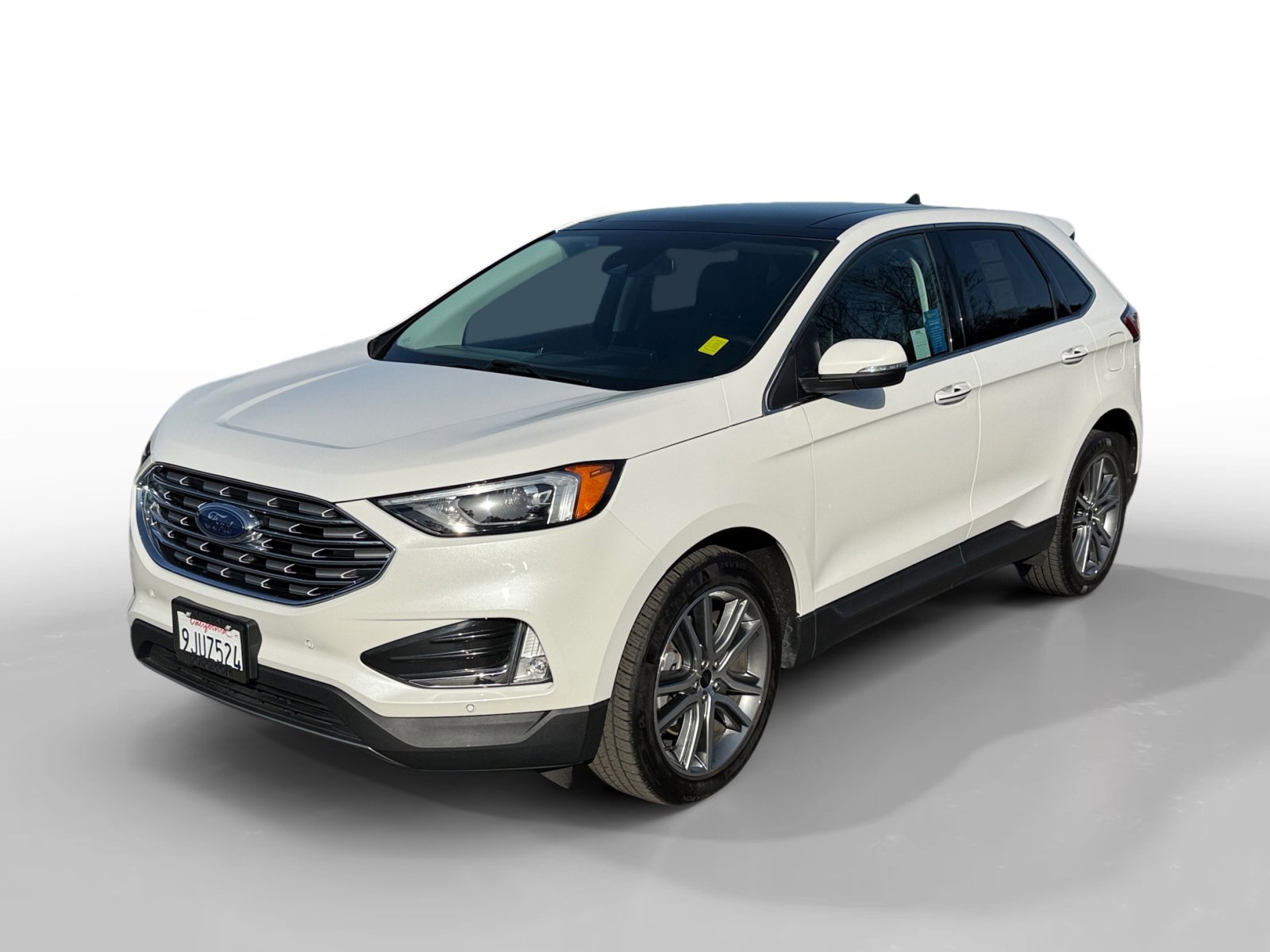 Certified 2023 Ford Edge Titanium w/ Class II Trailer Tow Package image 1