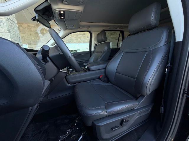 Certified 2025 Ford Expedition Active RWD image 6