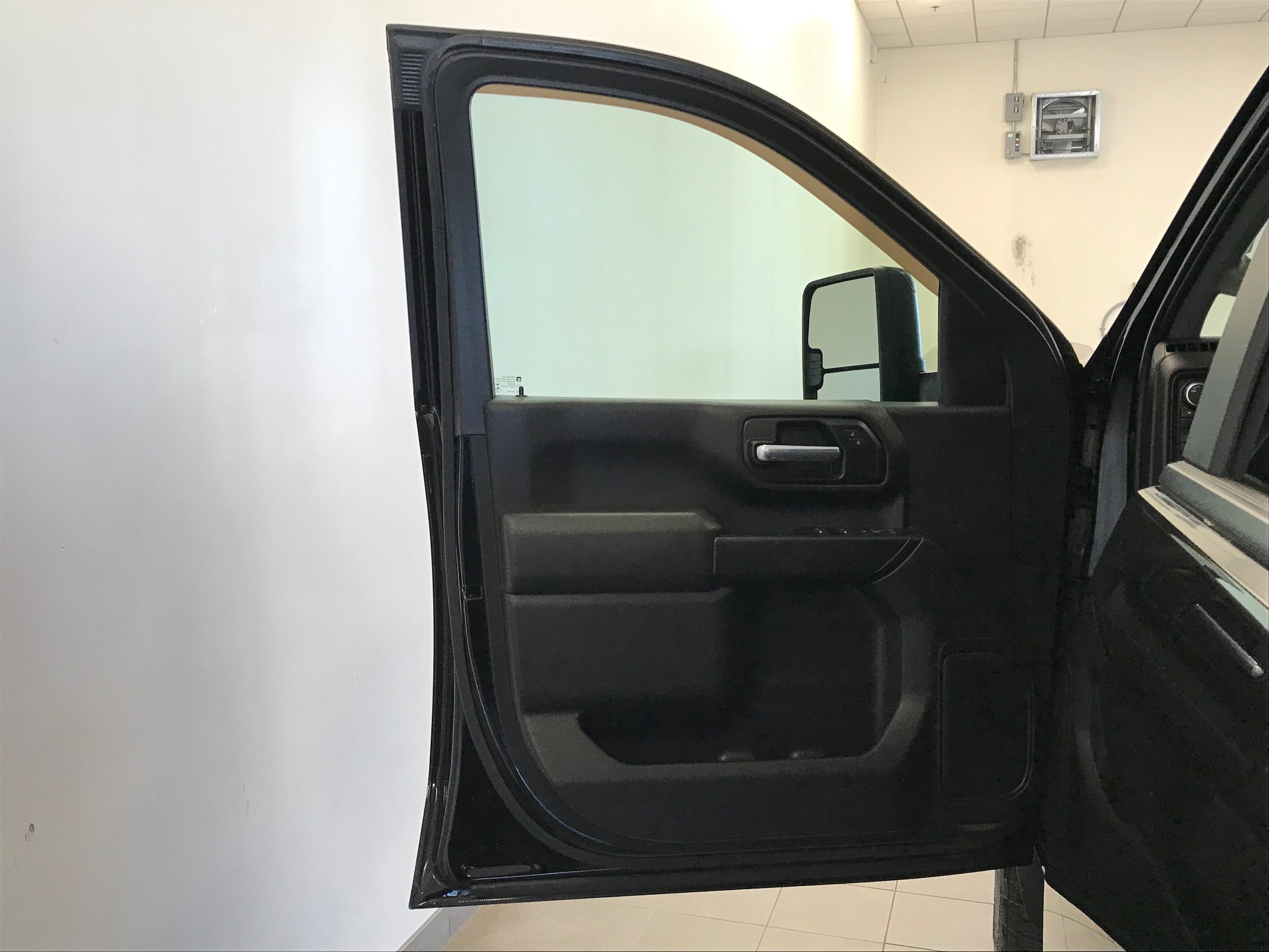 Used 2022 Chevrolet Silverado 2500 Custom w/ Custom Convenience Package AWD/4WD image 14
