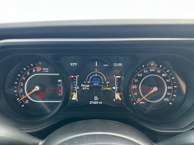 Used 2024 Jeep Gladiator Rubicon w/ Technology Group AWD/4WD image 13