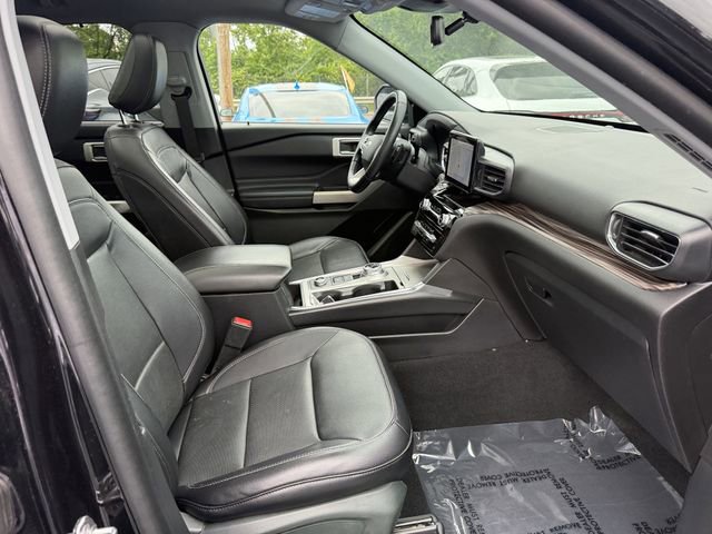 Certified 2021 Ford Explorer Limited w/ Hybrid Equipment Group 310A AWD/4WD image 33
