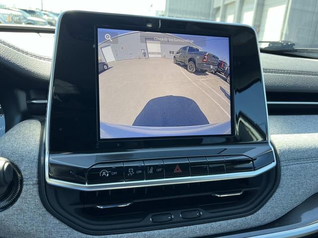 Used 2022 Jeep Compass Latitude w/ Convenience Group image 36