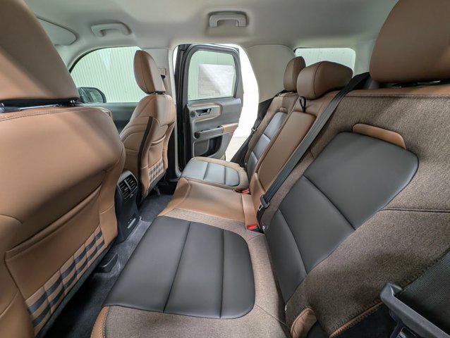 Certified 2026 Ford Bronco Sport Outer Banks w/ Outer Banks Tech Package+ AWD/4WD image 15