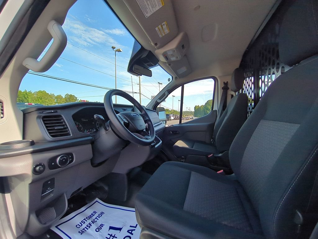 Certified 2025 Ford Transit 250 Low Roof w/ Exterior Upgrade Package RWD image 13