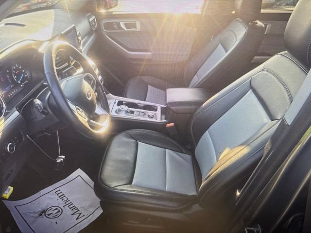 Certified 2023 Ford Explorer XLT w/ Equipment Group 202A AWD/4WD image 21