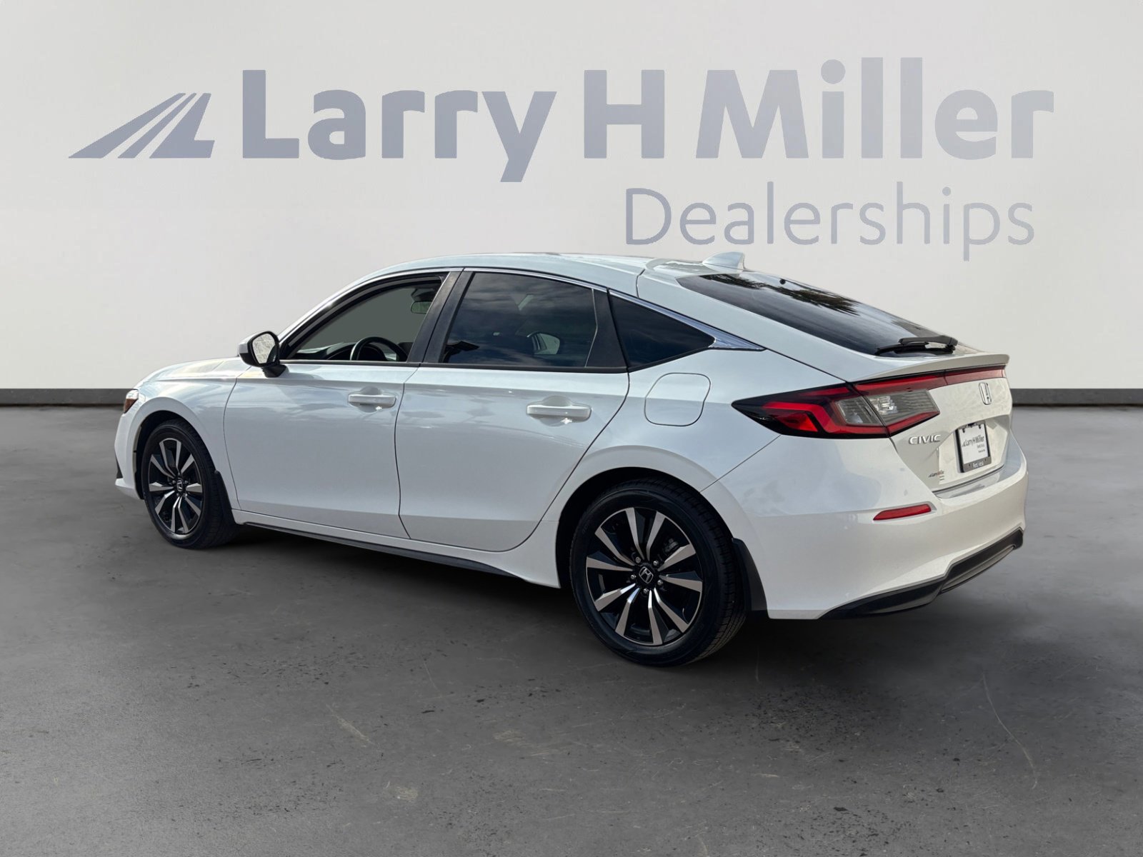 Used 2022 Honda Civic EX-L image 3