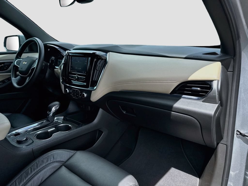 Used 2023 Chevrolet Traverse LS w/ Safety Package FWD image 28
