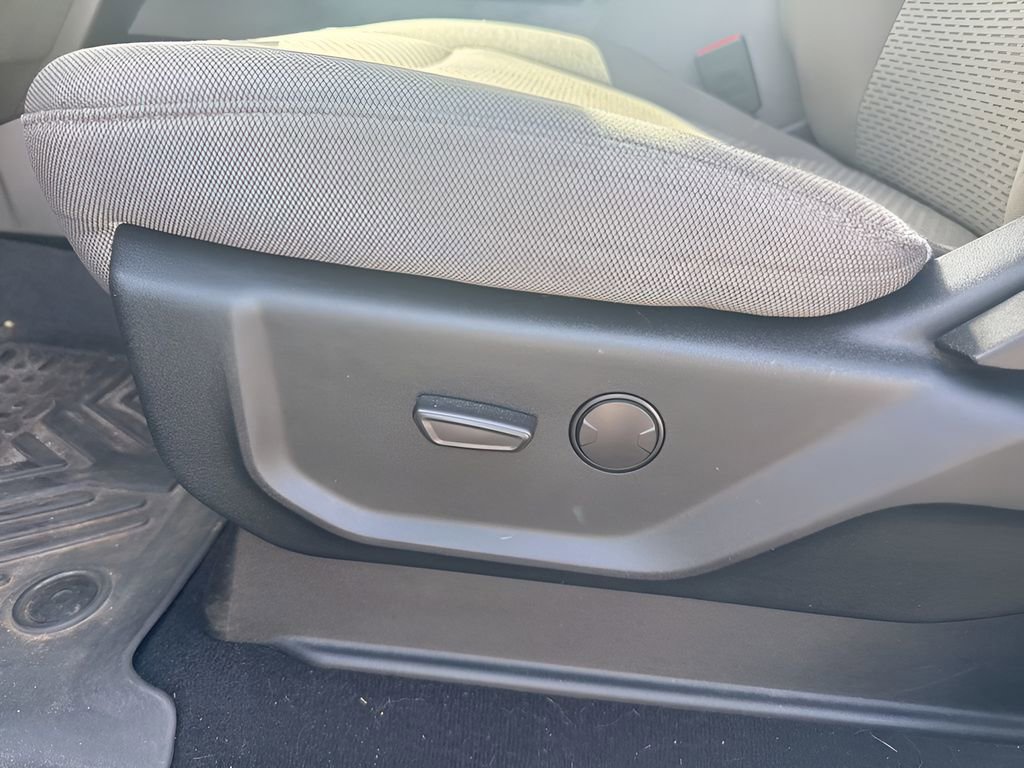 Certified 2020 Ford F250 XLT w/ XLT Premium Package image 13