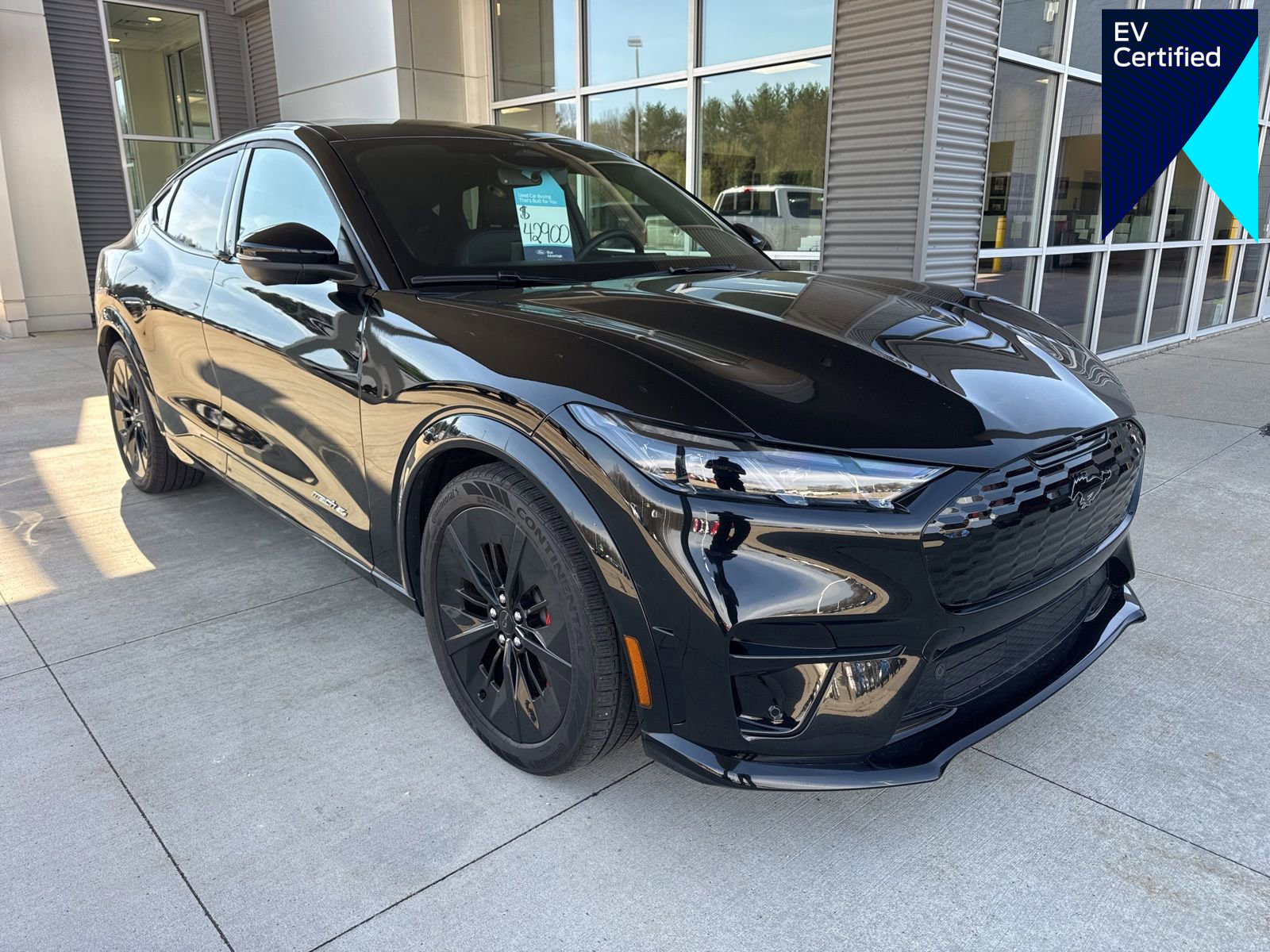 Certified 2025 Ford Mustang Mach-E GT image 1