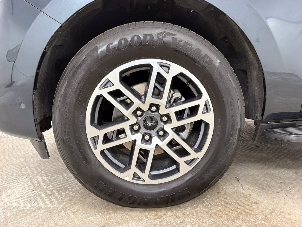Certified 2025 Ford Expedition Active RWD image 15