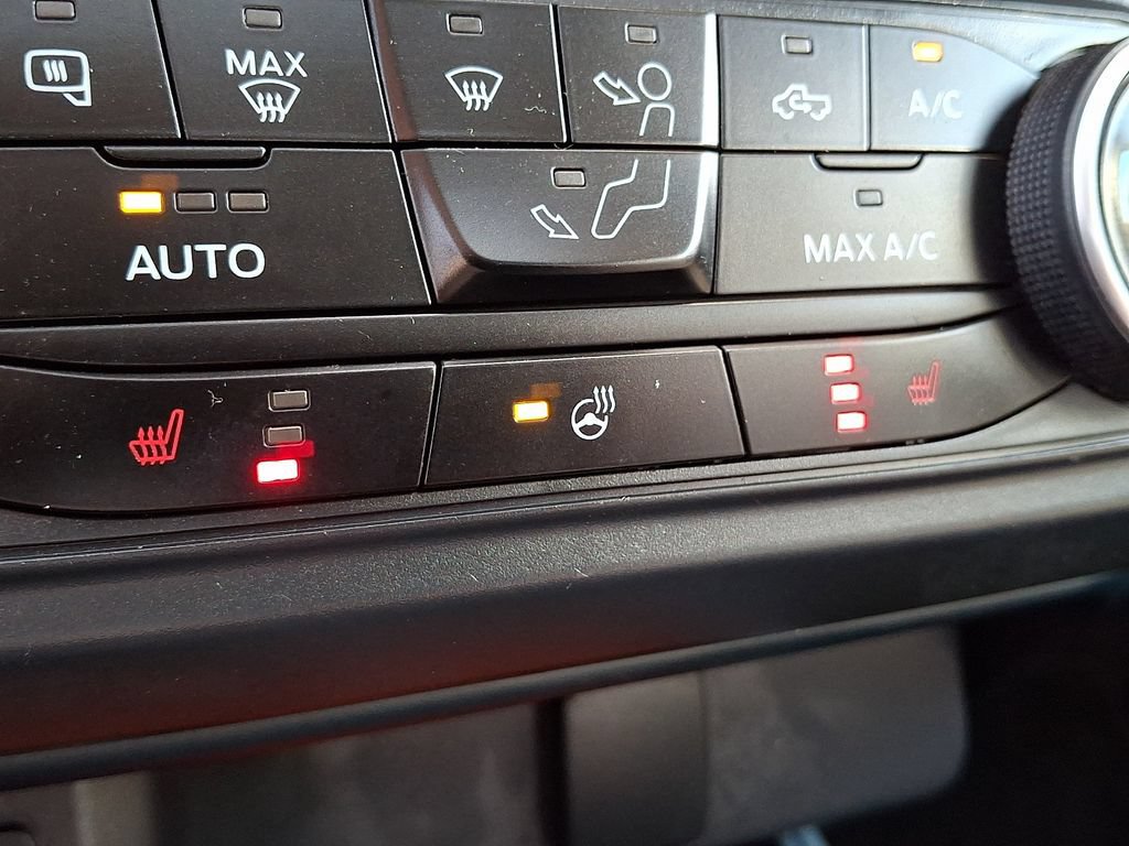 Certified 2024 Ford Maverick XLT w/ XLT Luxury Package AWD/4WD image 26