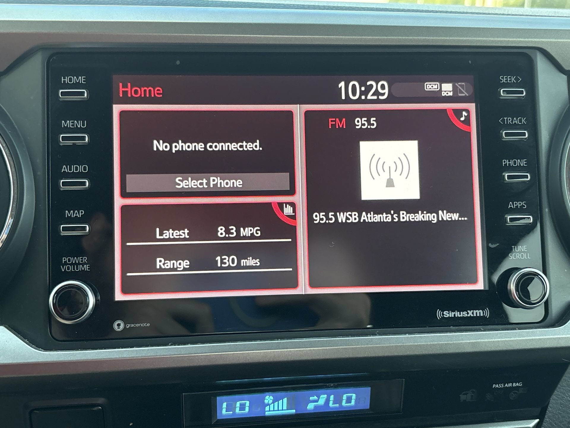 Used 2022 Toyota Tacoma SR5 w/ Technology Package RWD image 4