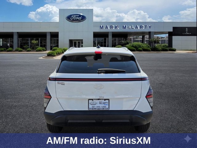 Used 2025 Hyundai Kona SEL FWD image 4