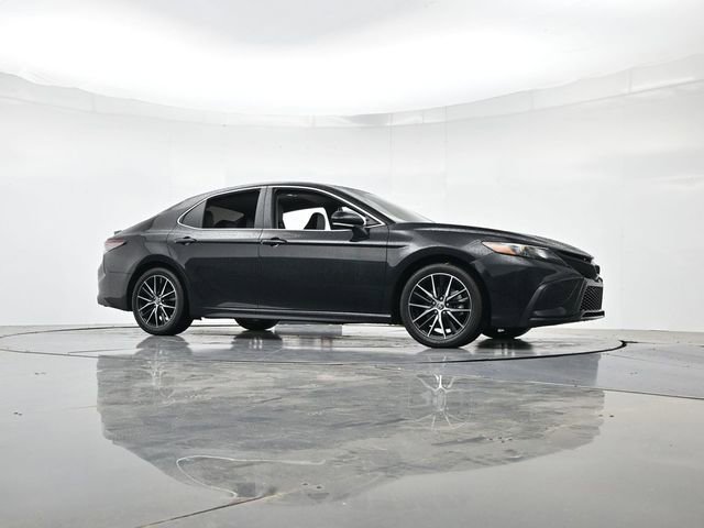 Used 2023 Toyota Camry SE w/ Convenience Package FWD image 30