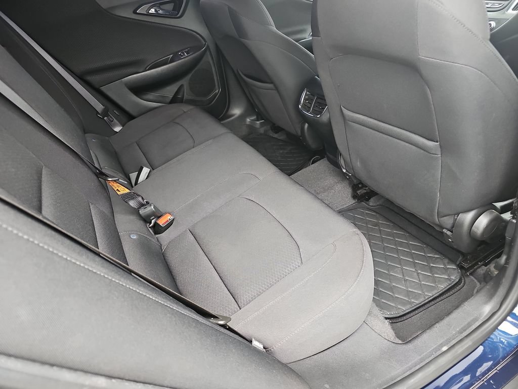 Used 2021 Chevrolet Malibu LT FWD image 11