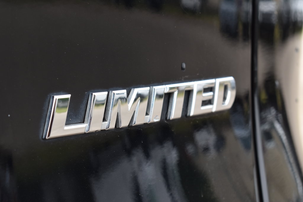 Used 2023 Toyota RAV4 Limited FWD image 10