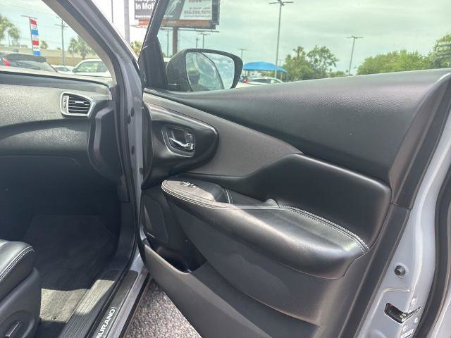 Used 2023 Nissan Murano SV w/ SV Midnight Edition Package FWD image 23