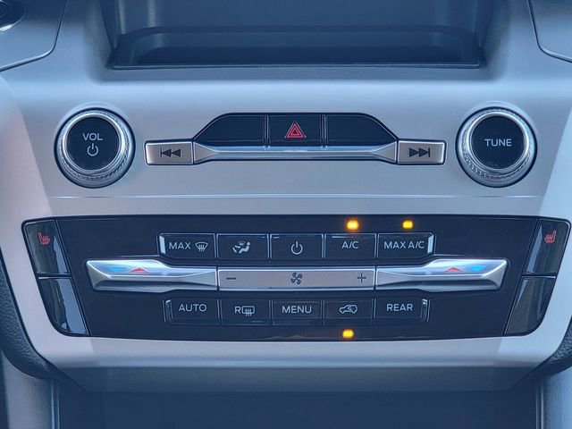 Certified 2022 Ford Explorer XLT w/ Class IV Trailer Tow Package AWD/4WD image 30