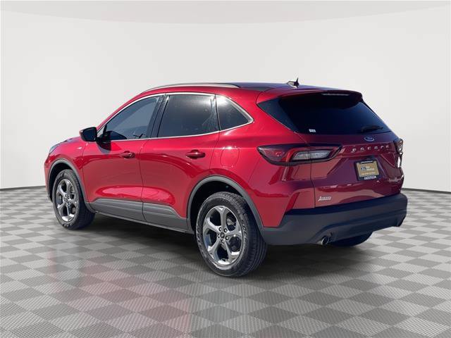 Certified 2025 Ford Escape ST-Line Select AWD/4WD image 9