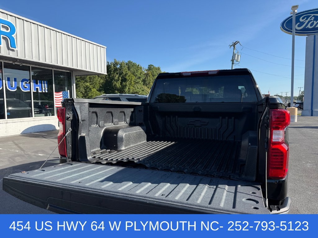 Used 2024 Chevrolet Silverado 1500 LT AWD/4WD image 23