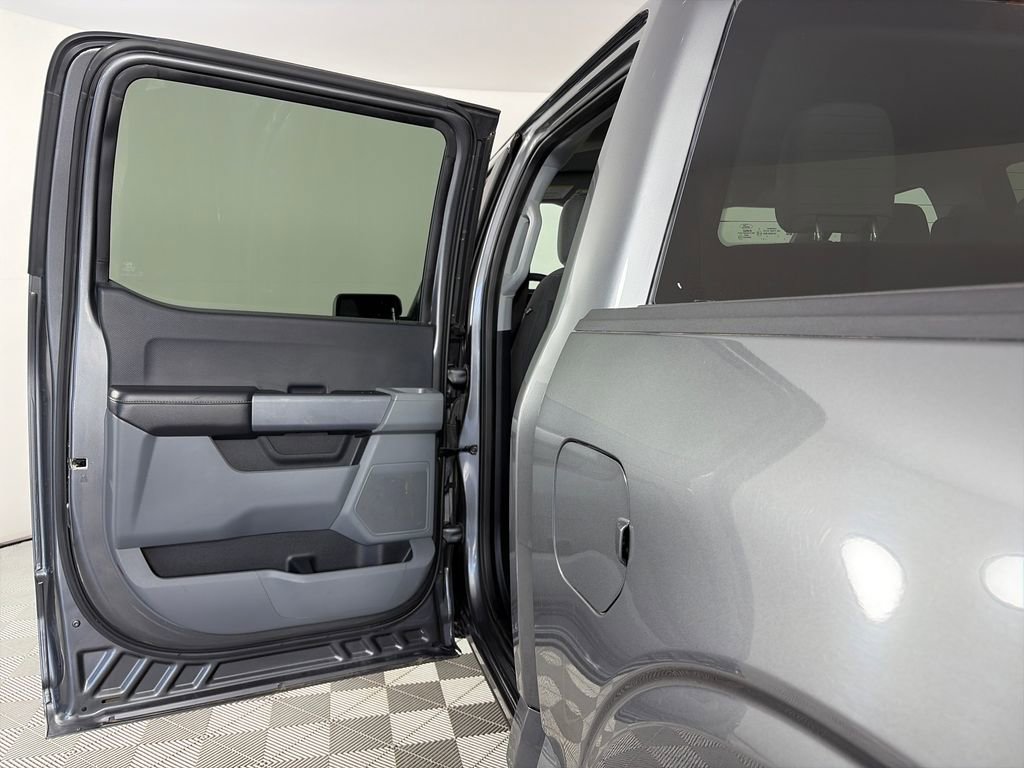 Certified 2022 Ford F150 XLT image 12