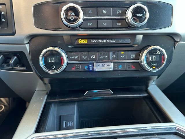Certified 2022 Ford F250 Lariat w/ Lariat Value Package AWD/4WD image 18