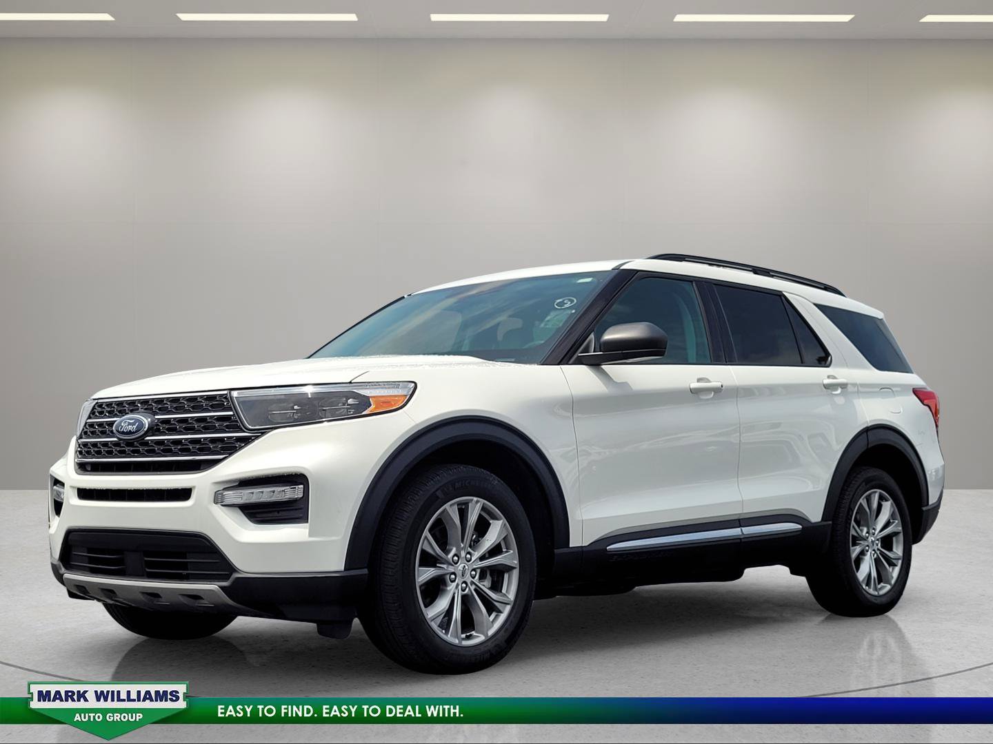 Certified 2022 Ford Explorer XLT w/ Equipment Group 202A AWD/4WD image 8